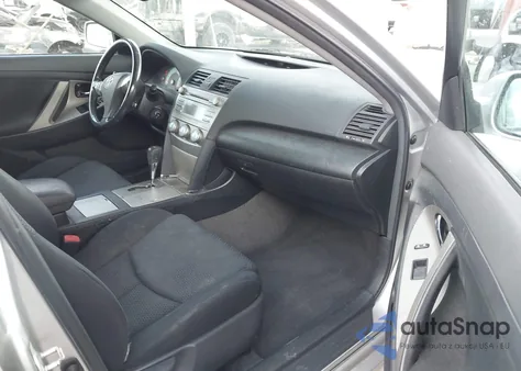 2009 Toyota Camry Se z USA, uszkodzony, nr VIN 4T1BE46K09U411877